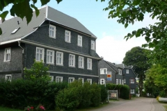 Wohnhaus ... Ankunft: Ortsstr. 129 (Vorderhaus)